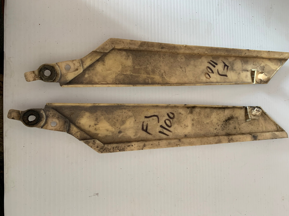 FJ1100 Cowl Trim Oshawa Cycle Salvage