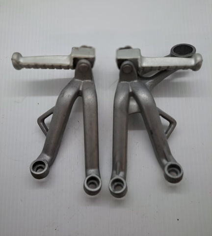 Triumph TT600 Passenger Footpegs and Brackets