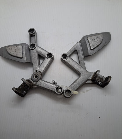 Triumph TT600 Footpegs and Brackets
