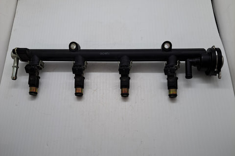 Triumph TT600 Fuel Injectors/Rail