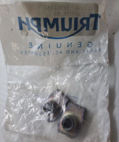 Triumph Nut, Captive M8