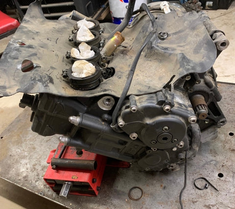 Yamaha R1 Engine