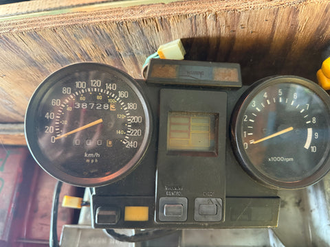 XJ1100 Maxim Speedo Gauge
