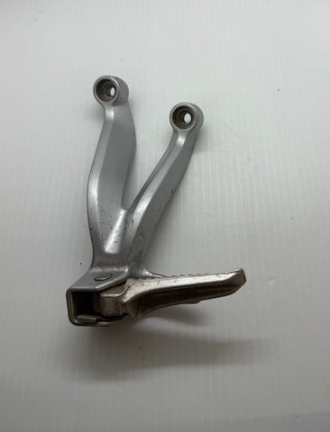 GSX-R 750 Left Passenger Footpeg and Bracket