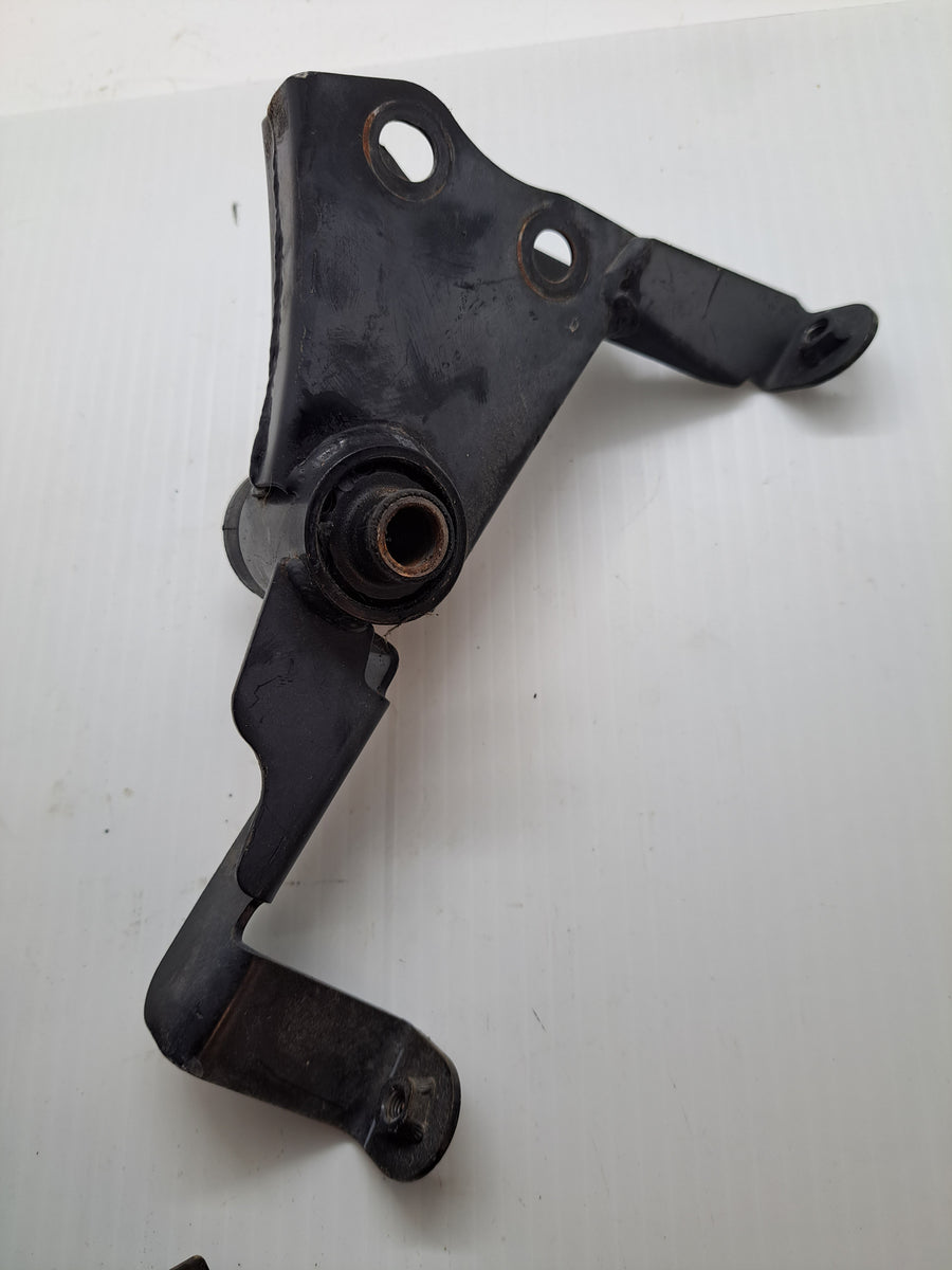 EX300 Ninja Engine Mount Brackets – Oshawa Cycle Salvage
