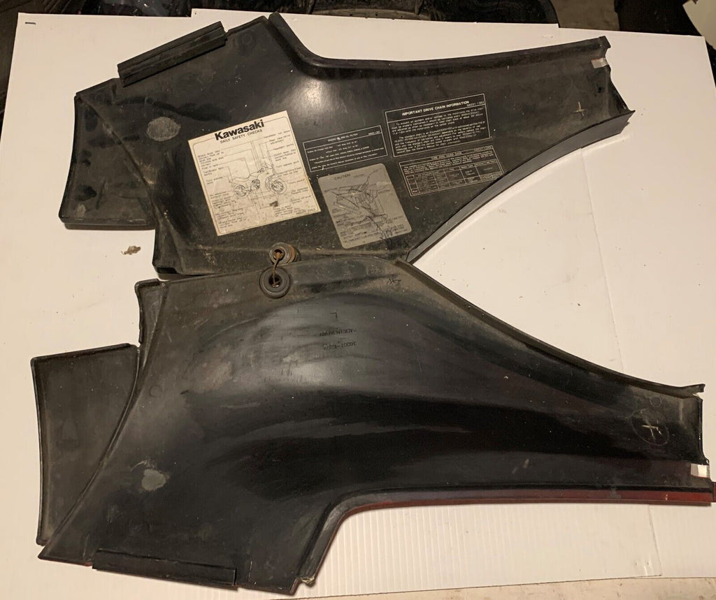 1985 NINJA ZX900 GPZ Side Covers – Oshawa Cycle Salvage