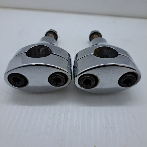 Vulcan 1500 Handlebar Clamps