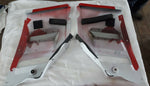 GSX-R 750 SIDE PANELS  RED / WHITE